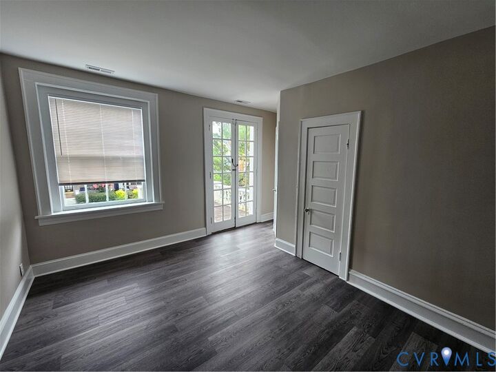 Property Photo:  2817 W Grace Street 2  VA 23221 