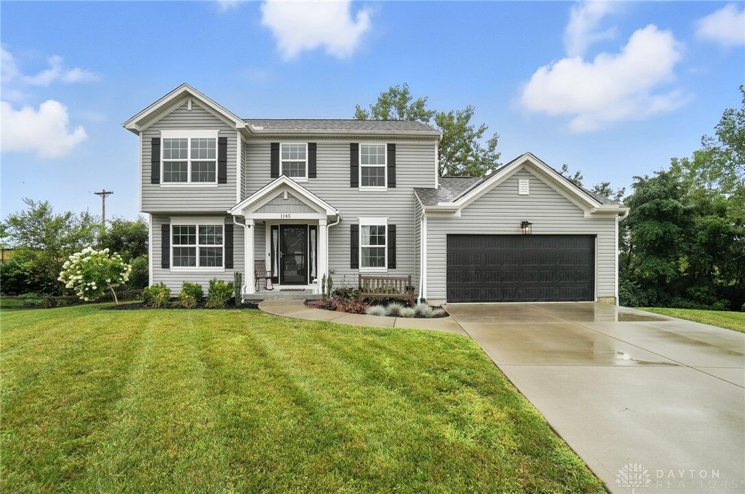 Property Photo:  1145 Walden Court  OH 45036 