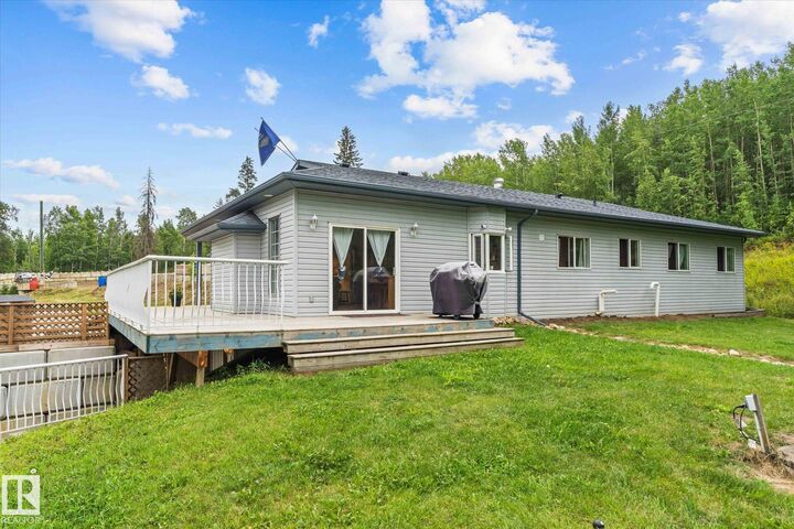 Photo de la propriété: 54426 Rge Road 15 AB T0E 1V0