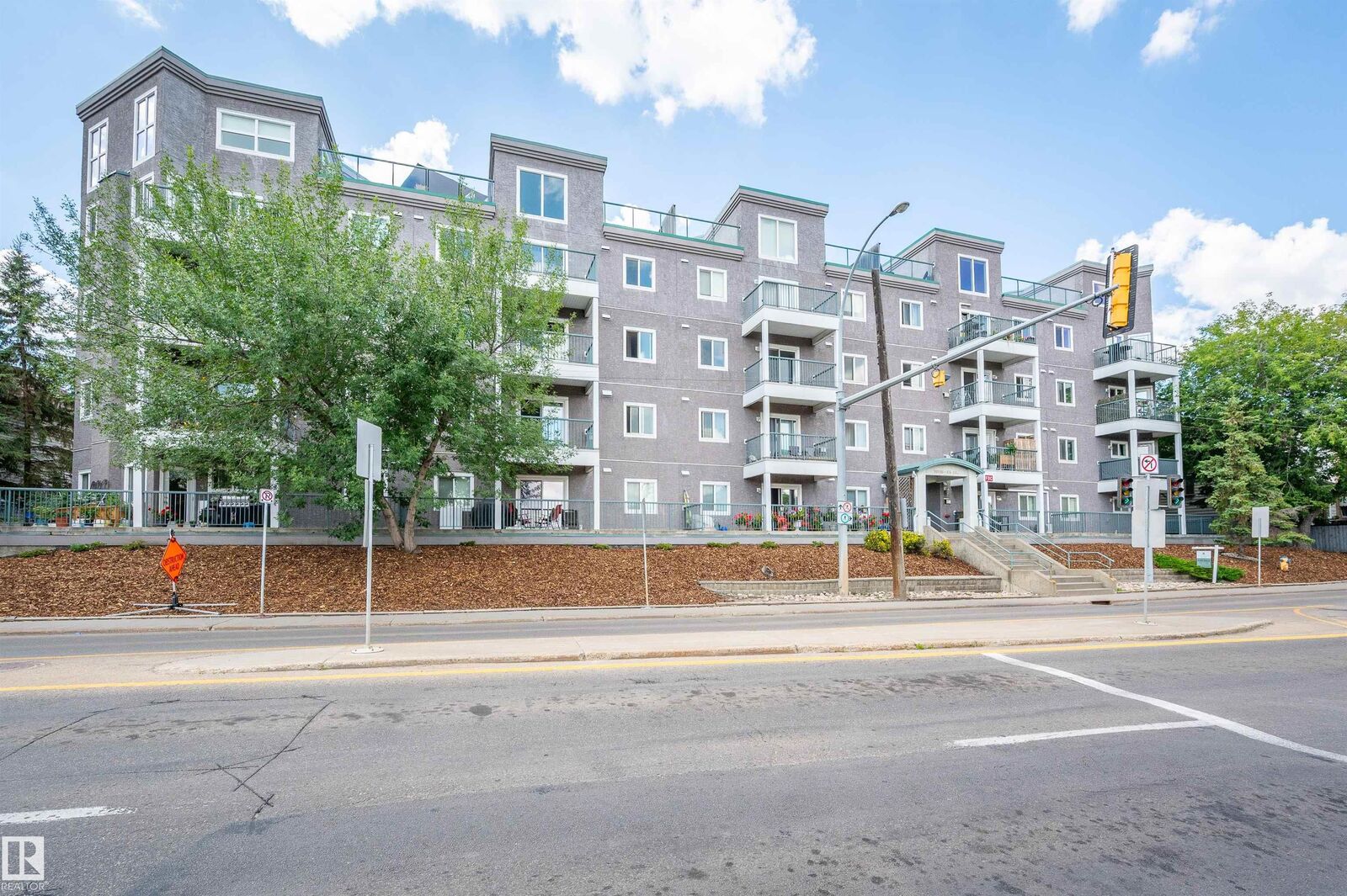 Property Photo: 10118 95 Street NW 308 AB T5H 4R6