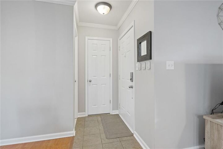 Property Photo:  1807 Brighton Point 18G  GA 30328 