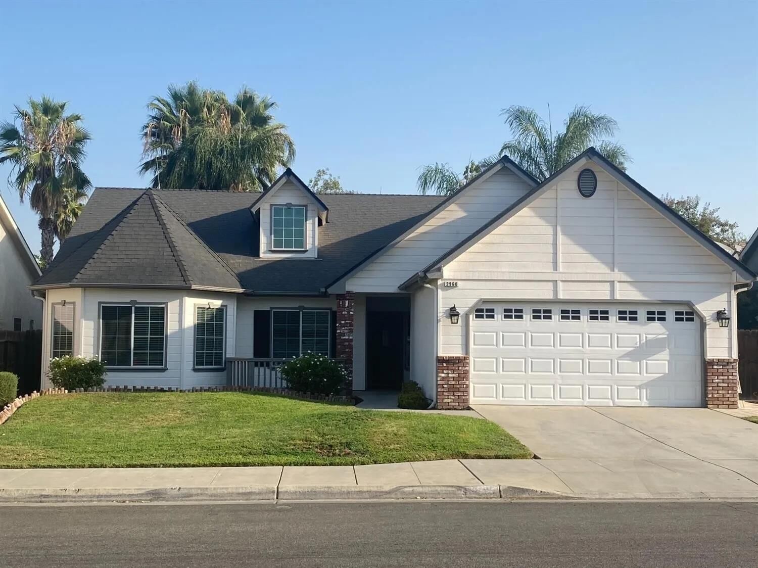 Property Photo:  2960 E Christopher Drive  CA 93720