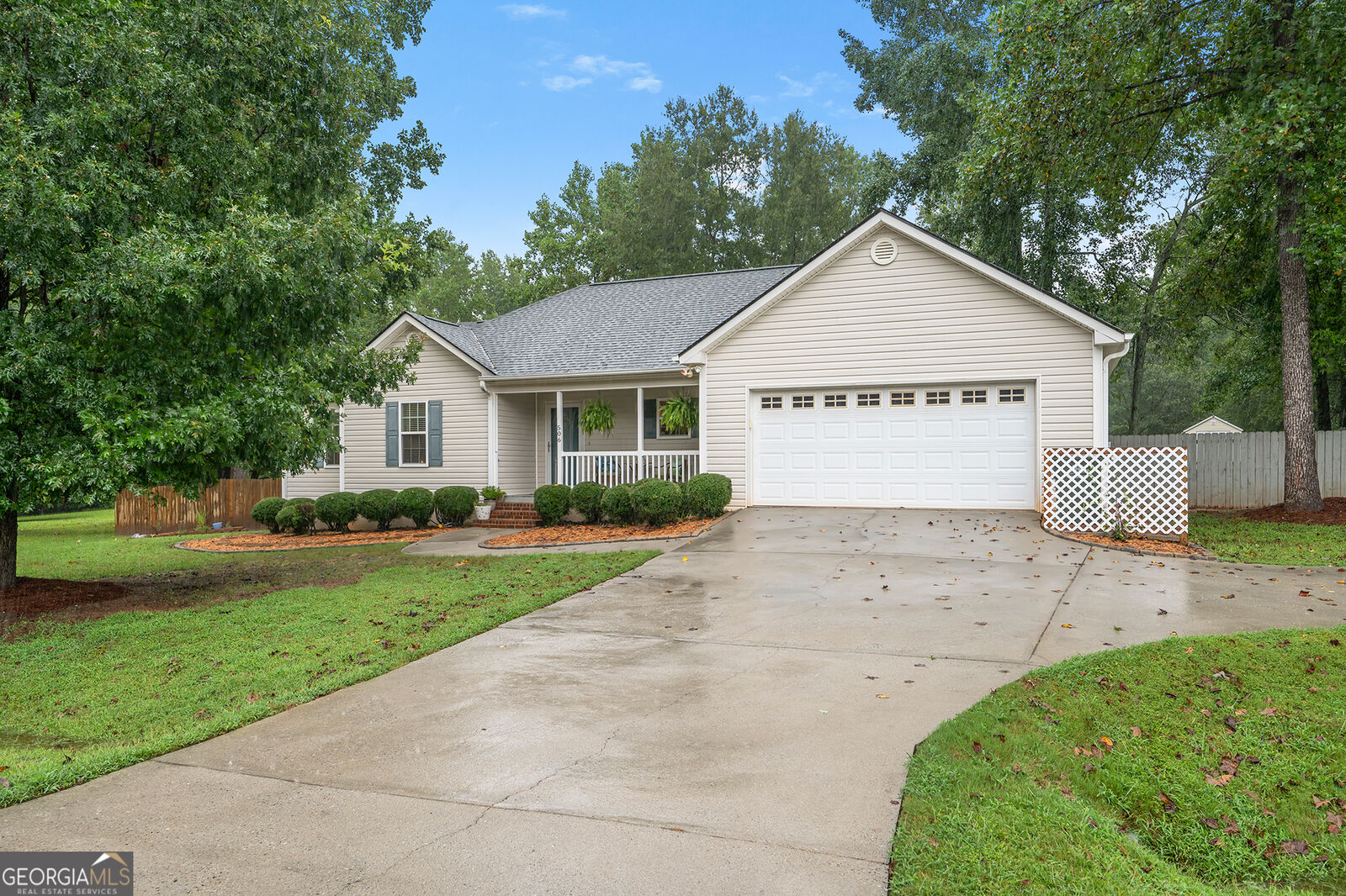 Property Photo: 506 Cheyenne Avenue GA 30601
