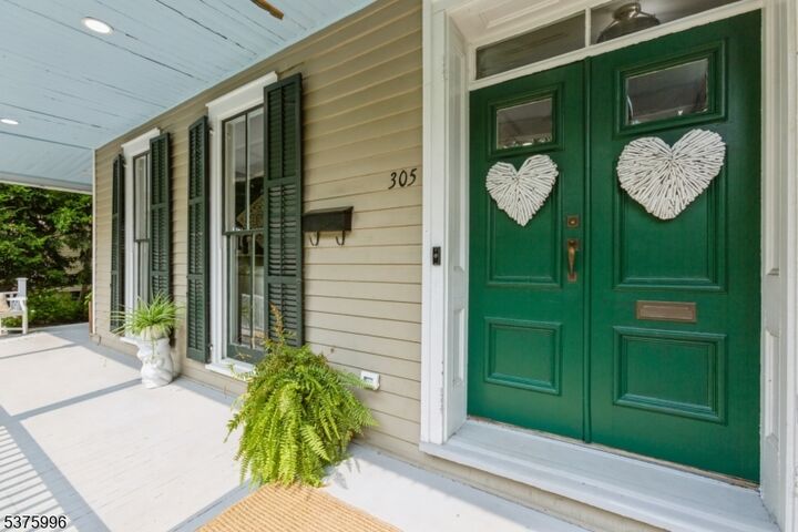 Property Photo:  305 N Union Ave  NJ 07016 