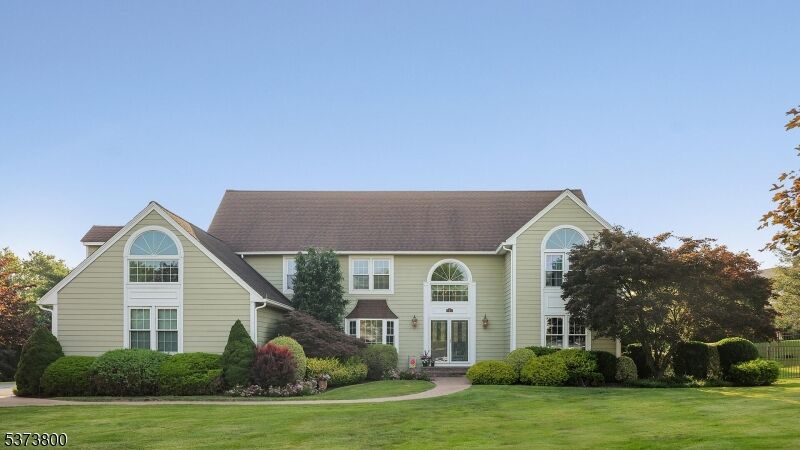 Property Photo:  5 Bittle Ct  NJ 08836 