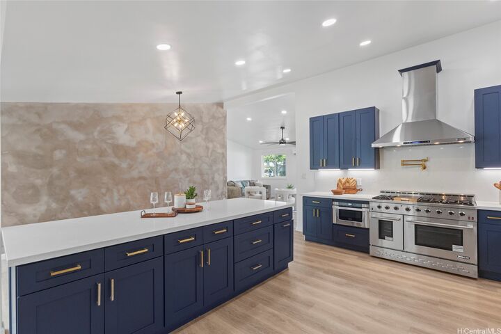 309 Halemaumau Place  Honolulu HI 96821 photo