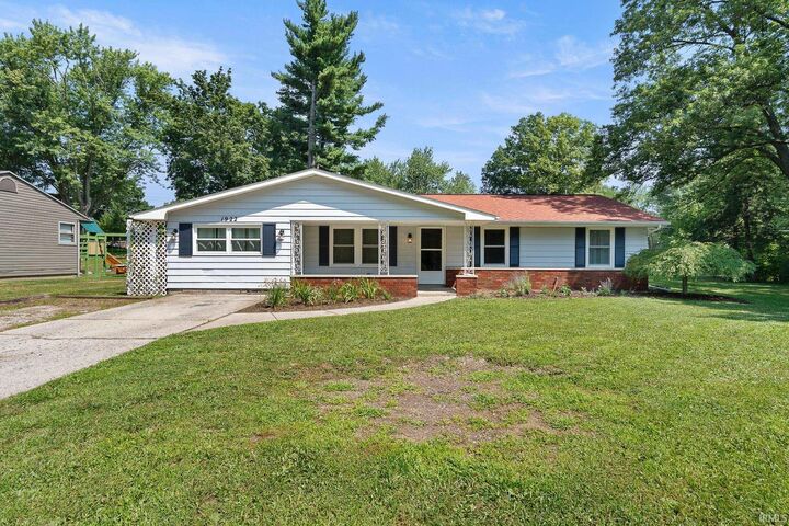Property Photo: 1922 Graham Drive IN 46818-2144