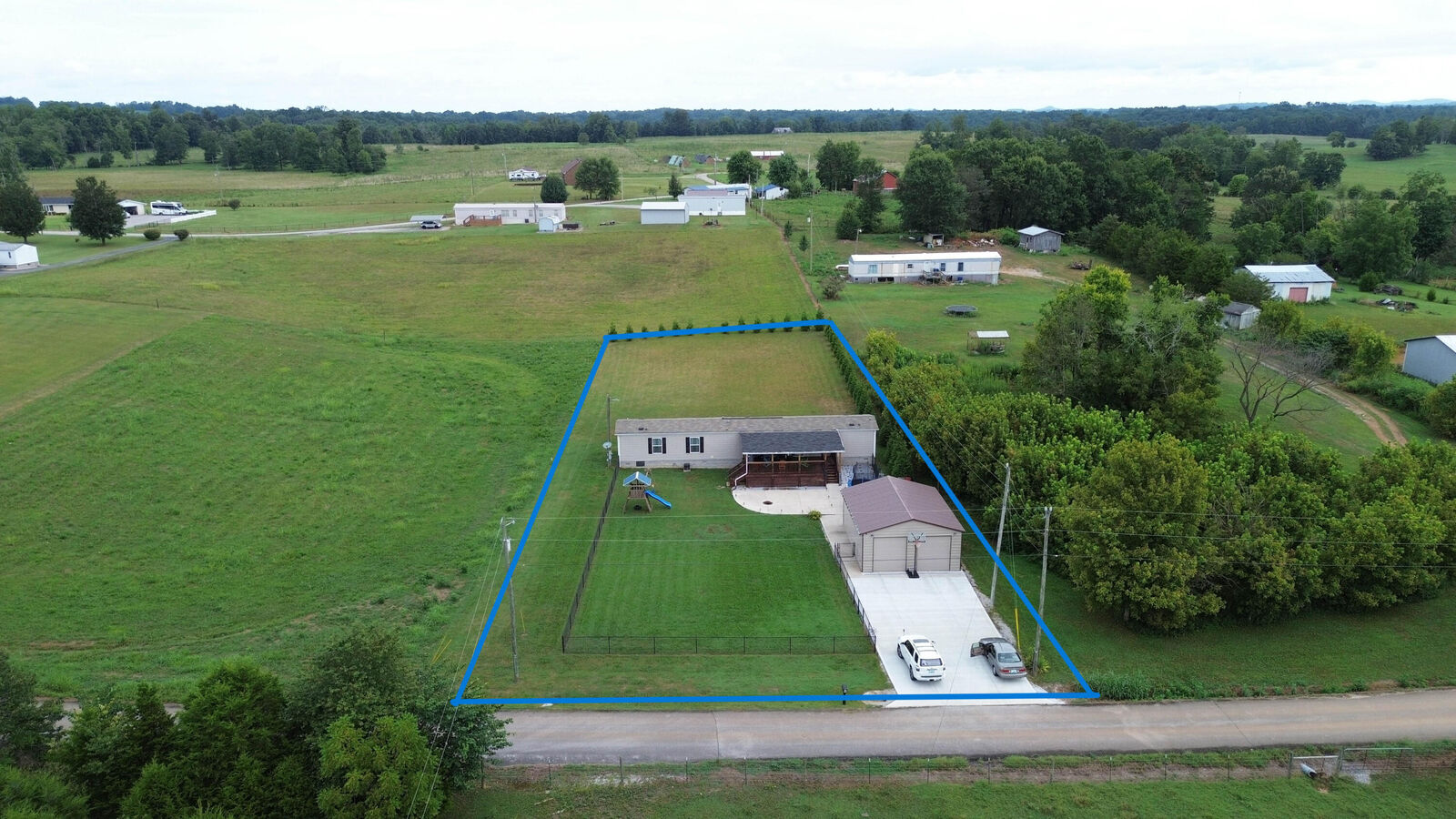 Property Photo:  220 Burton Lane  KY 42544 