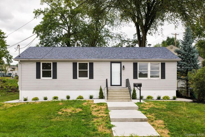 Property Photo:  155 Montgomery Street  NY 10924 
