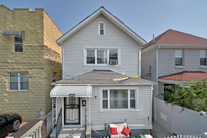833 E 229th Street  Bronx NY 10466 photo