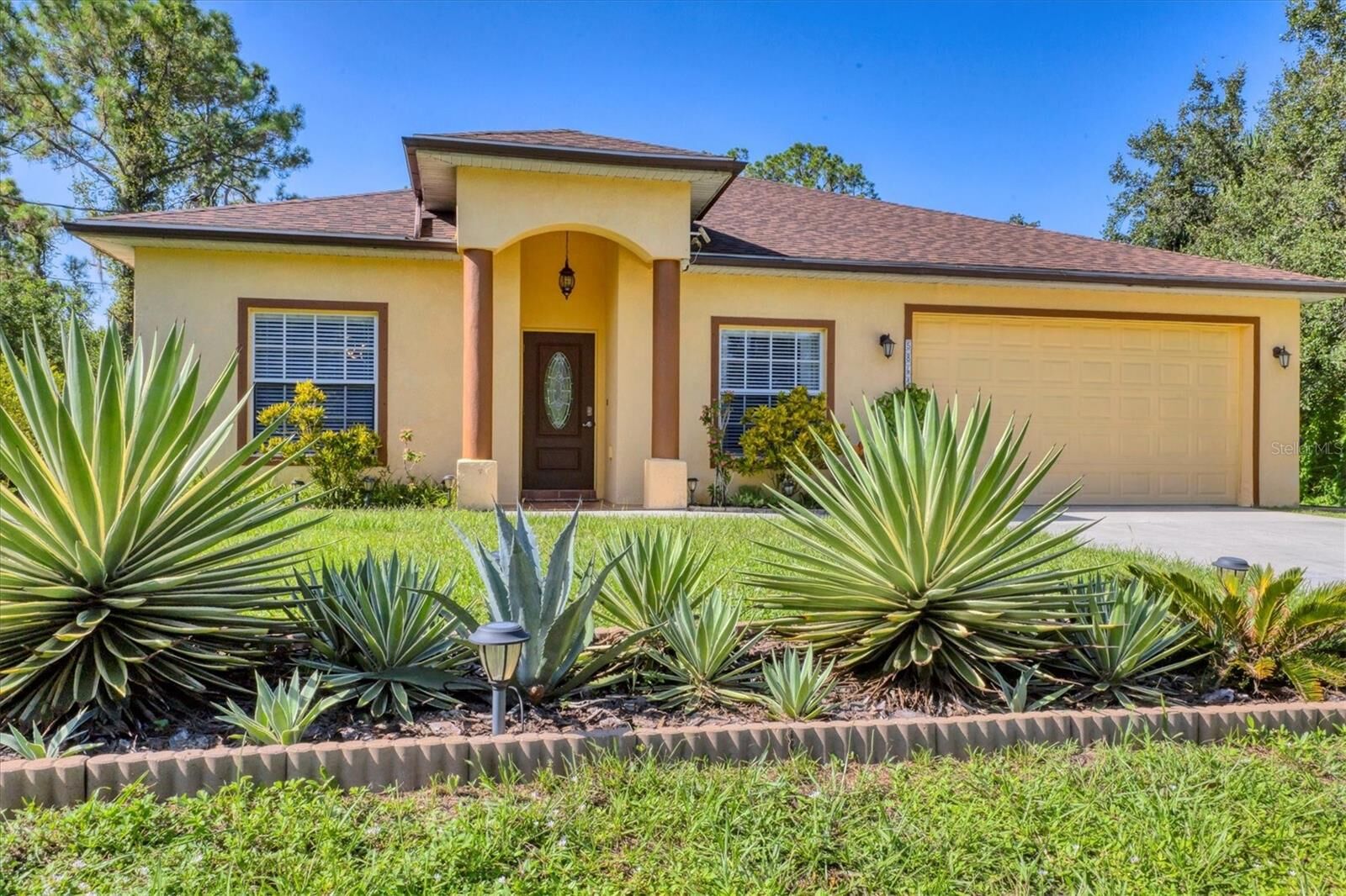 Property Photo: 5861 Gimlet Avenue FL 34291