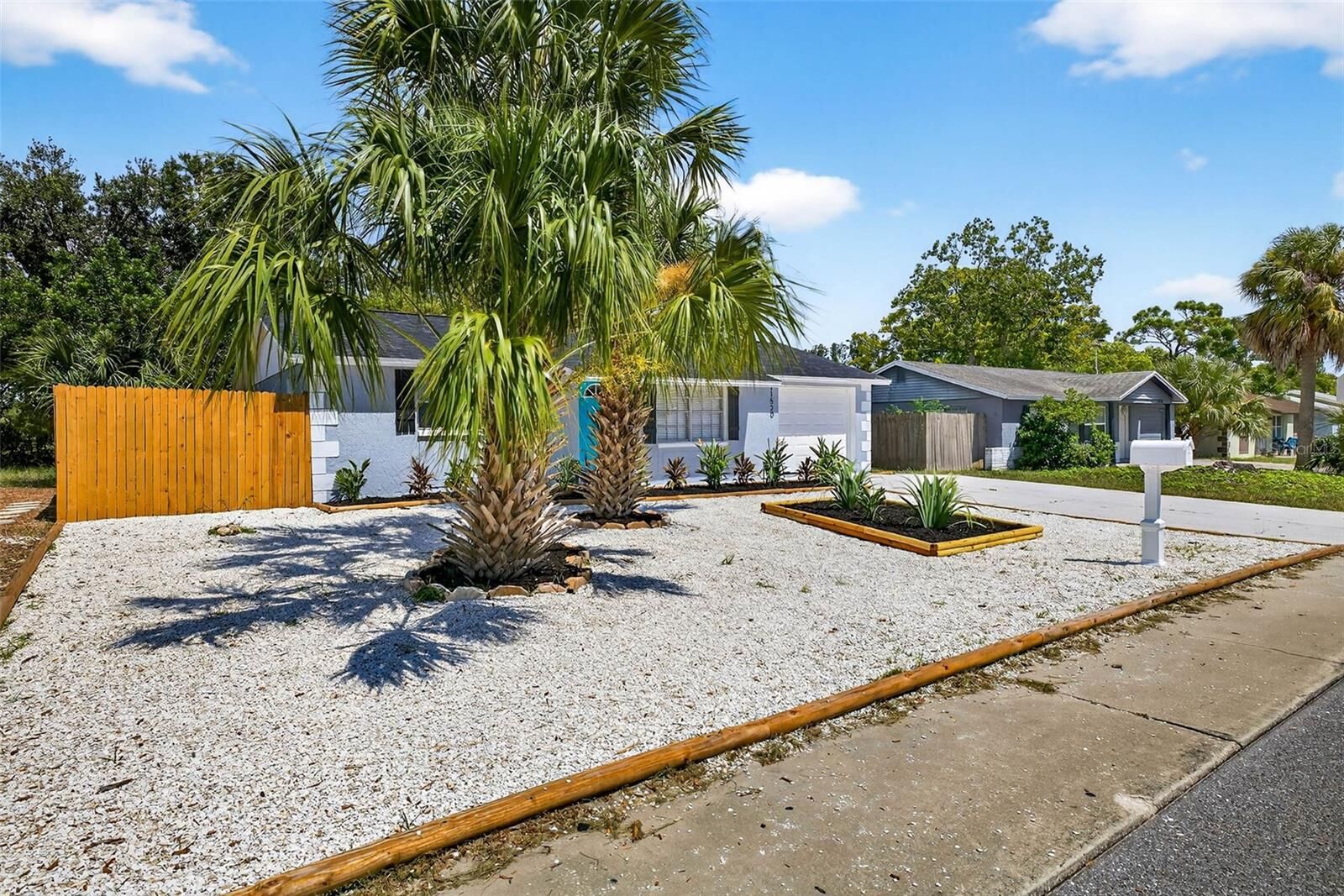 Property Photo:  11520 Meadow Drive  FL 34668 