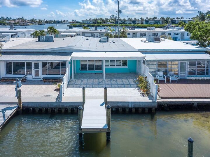 Property Photo:  18 Seaside Court  FL 34217 