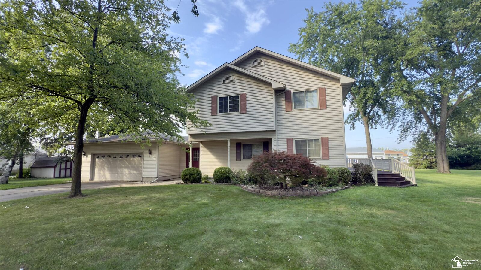 Property Photo:  7962 Lake Street  MI 48161 