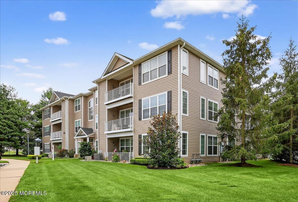 Property Photo: 702 Saint Andrews Place NJ 07726