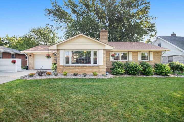 2817 Willa Drive  St. Joseph MI 49085 photo
