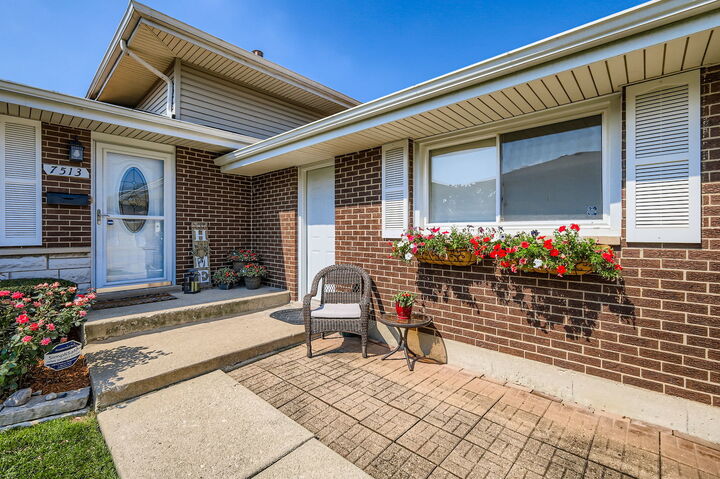 Property Photo: 7513 Dorothy Lane IL 60477