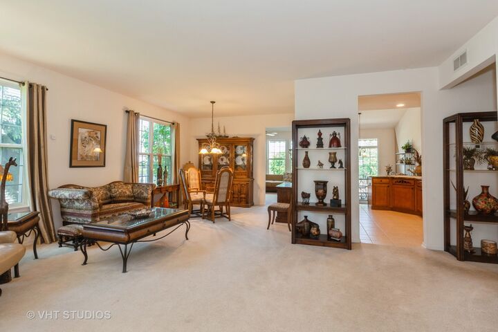 Property Photo:  2026 Highbury Lane  IL 60502 