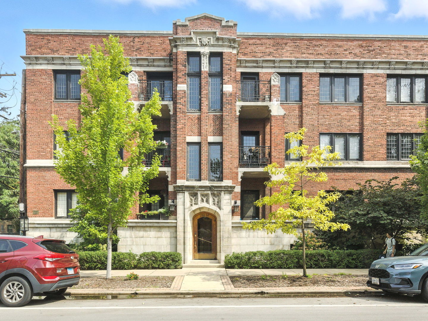 Property Photo:  1368 E 57th Street 3  IL 60637 