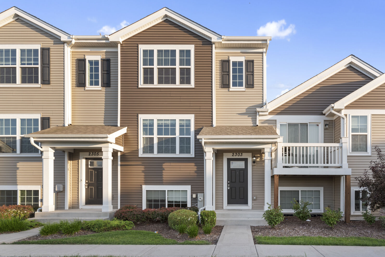 Property Photo:  2303 Upland Road  IL 60140 