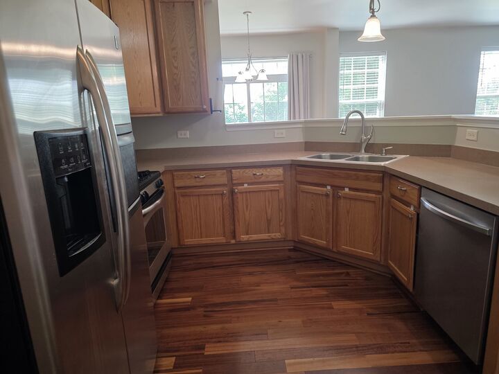 Property Photo:  3943 Havenhill Court 3943  IL 60560 
