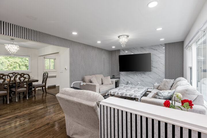 Property Photo:  7025 N Kenton Avenue  IL 60712 