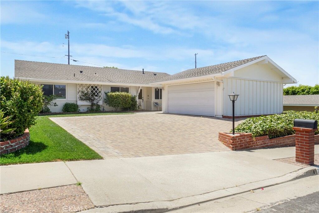 Property Photo: 28231 Trailriders Drive CA 90275
