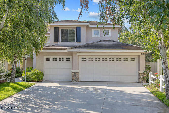 Property Photo: 1636 Meadowglen Court CA 91320