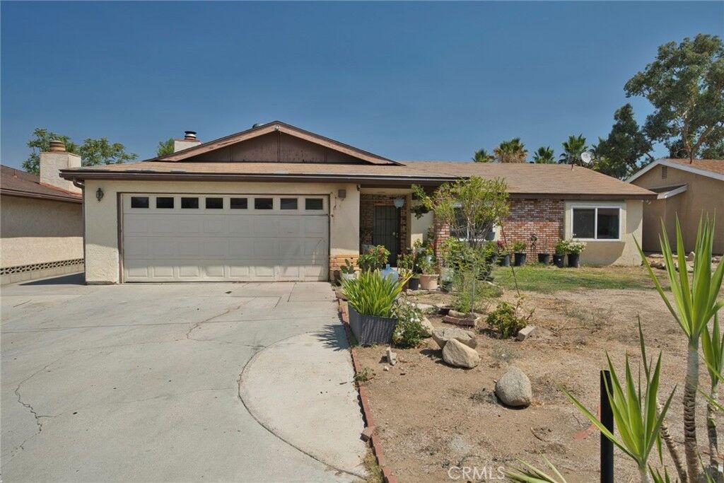 Property Photo:  41902 Jennifer Avenue  CA 92544 