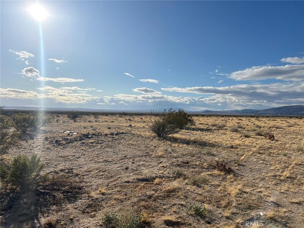 Property Photo:  2 Goldfich Avenue  CA 92285 