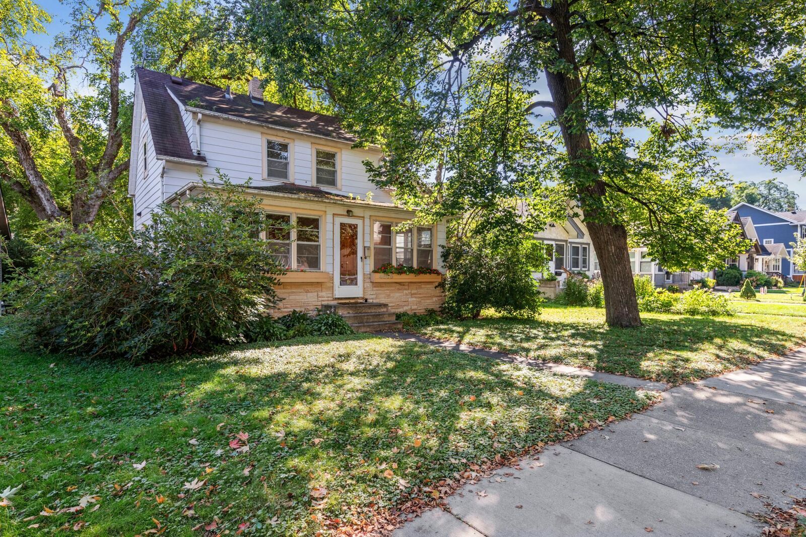 Property Photo:  4505 Chowen Avenue S  MN 55410 
