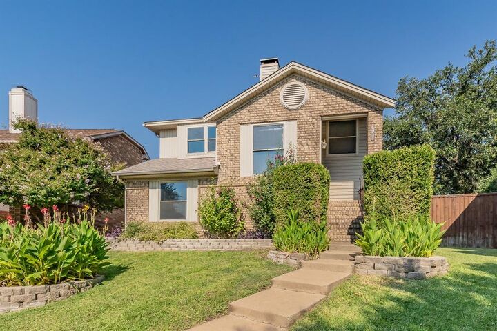Property Photo: 2931 Peninsula Way TX 75007