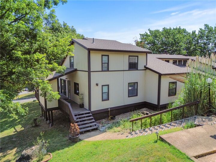 Property Photo:  1 White Oak Lane  AR 72631 