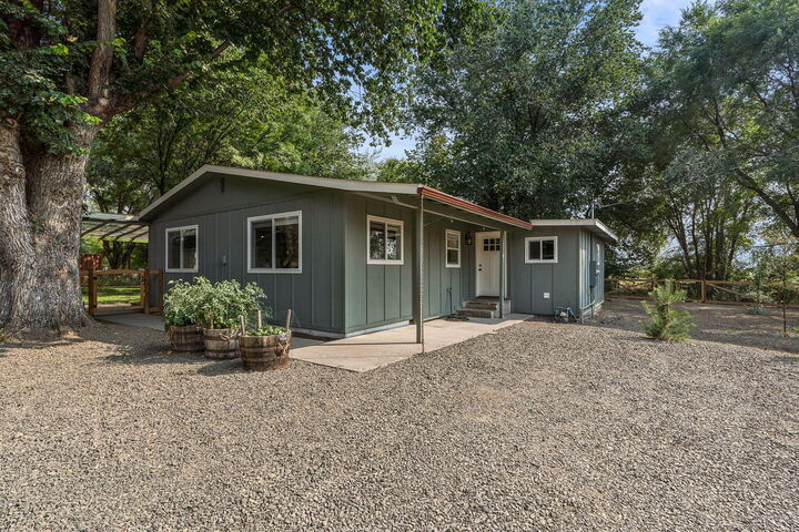 Property Photo: 120 NE Spruce Lane OR 97754