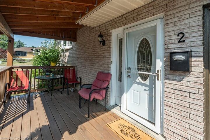 Property Photo:  2 Lester Place  ON N1R 2P9 