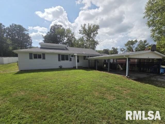 703 S 29th Street  Mt Vernon IL 62864 photo