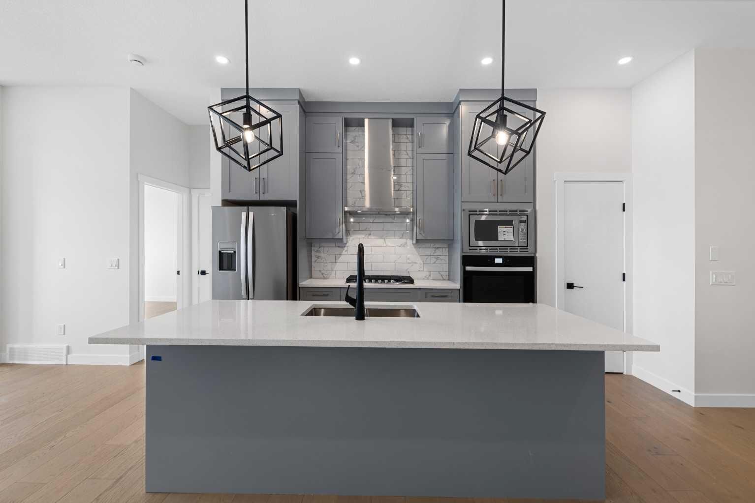 Property Photo:  19 Wolf Crescent  AB T1S 5V1 