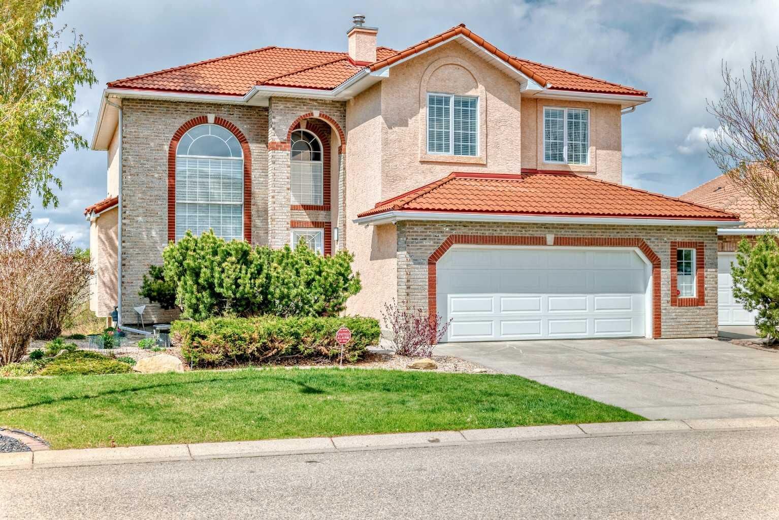 Property Photo:  157 Hamptons Square NW  AB T3A 5C3 