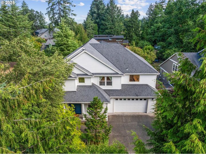 5445 SW Hume St  Portland OR 97219 photo
