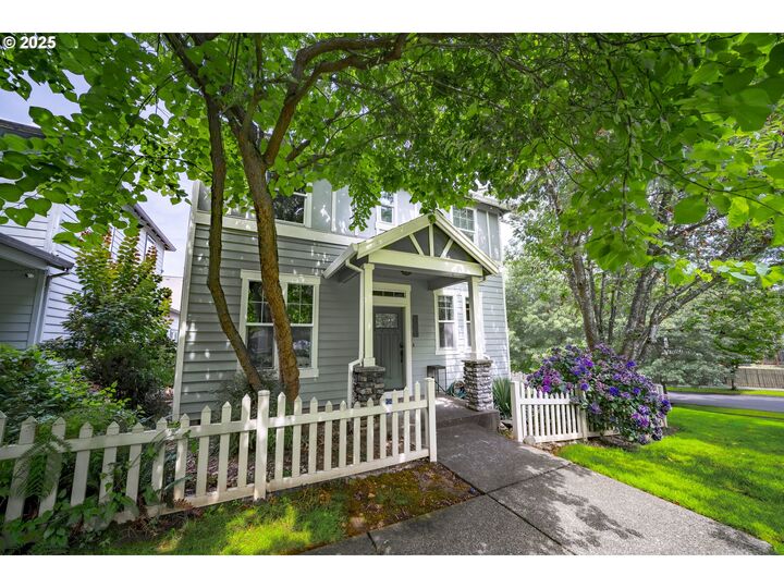 4909 N Cecelia St  Portland OR 97203 photo