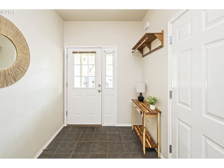 Property Photo: 6809 N Borthwick Ave OR 97217