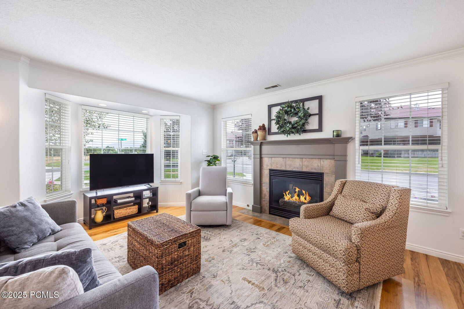 Property Photo: 893 Zurich Lane UT 84049