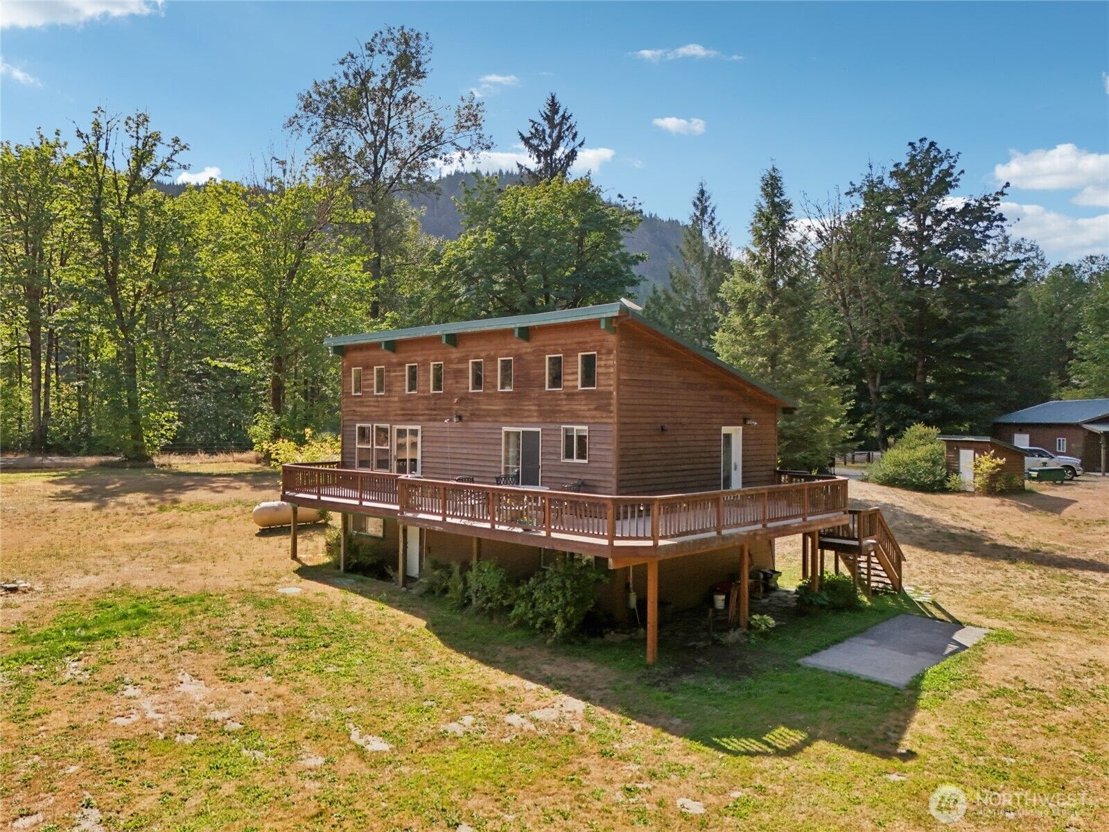 Property Photo: 14341 State Route 530 WA 98237