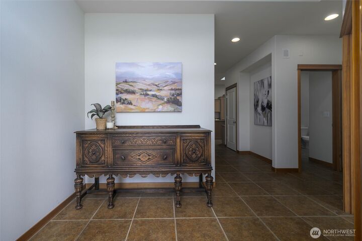 Property Photo:  508  Creekbend Lane  WA 98226 