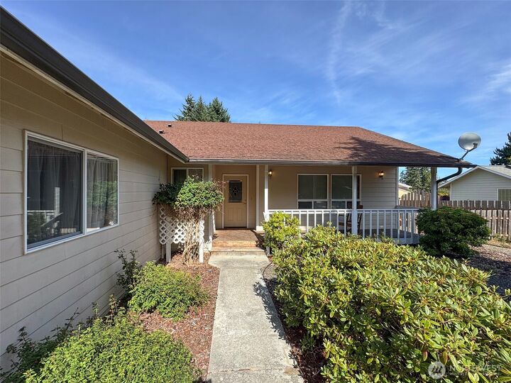 Property Photo: 714 S Evans Avenue WA 98363