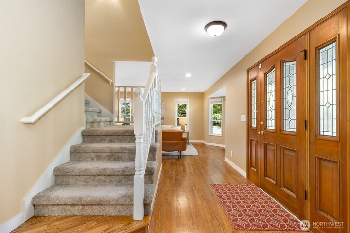 Property Photo:  24209 SE 45th Street  WA 98029 