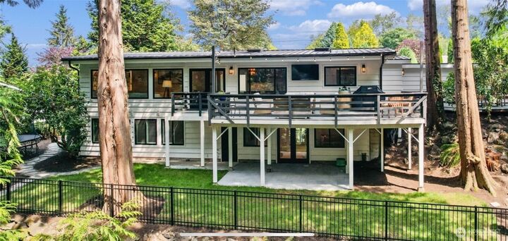 Property Photo: 3227 103rd Place NE WA 98004
