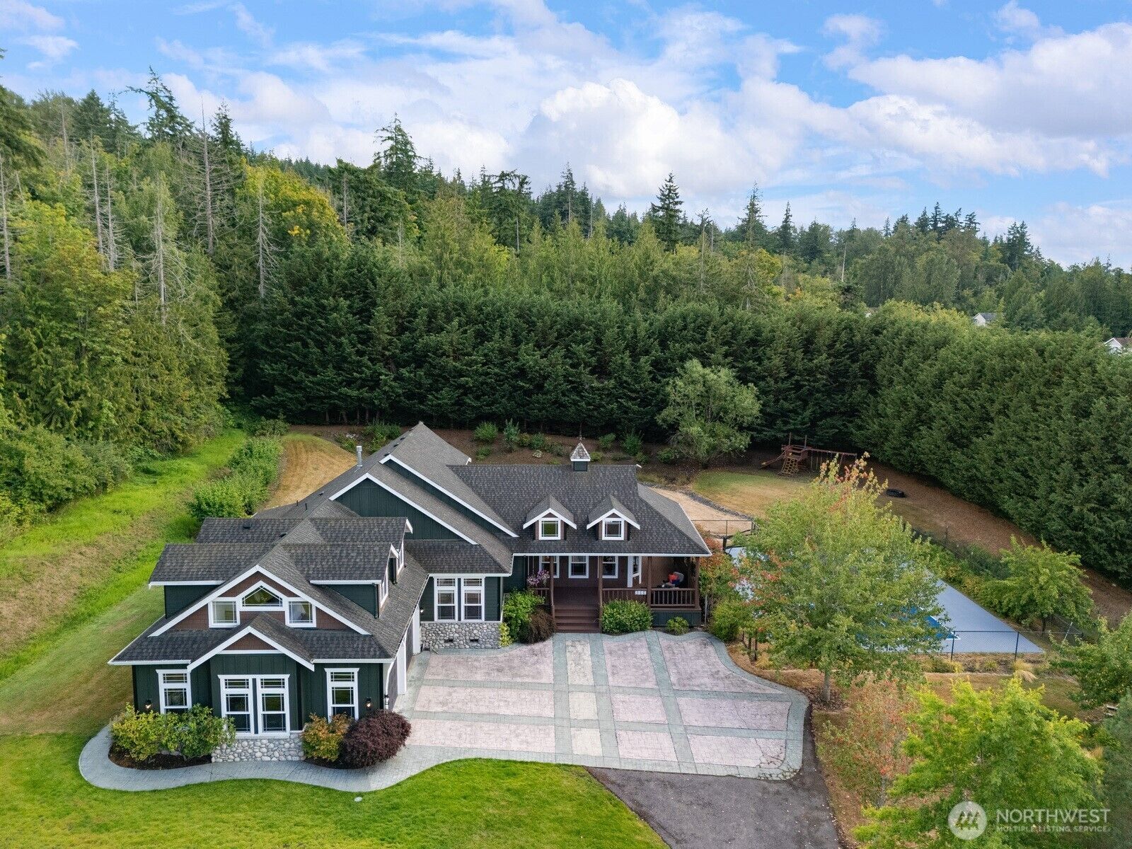 Property Photo: 4224 Dumas Avenue WA 98229