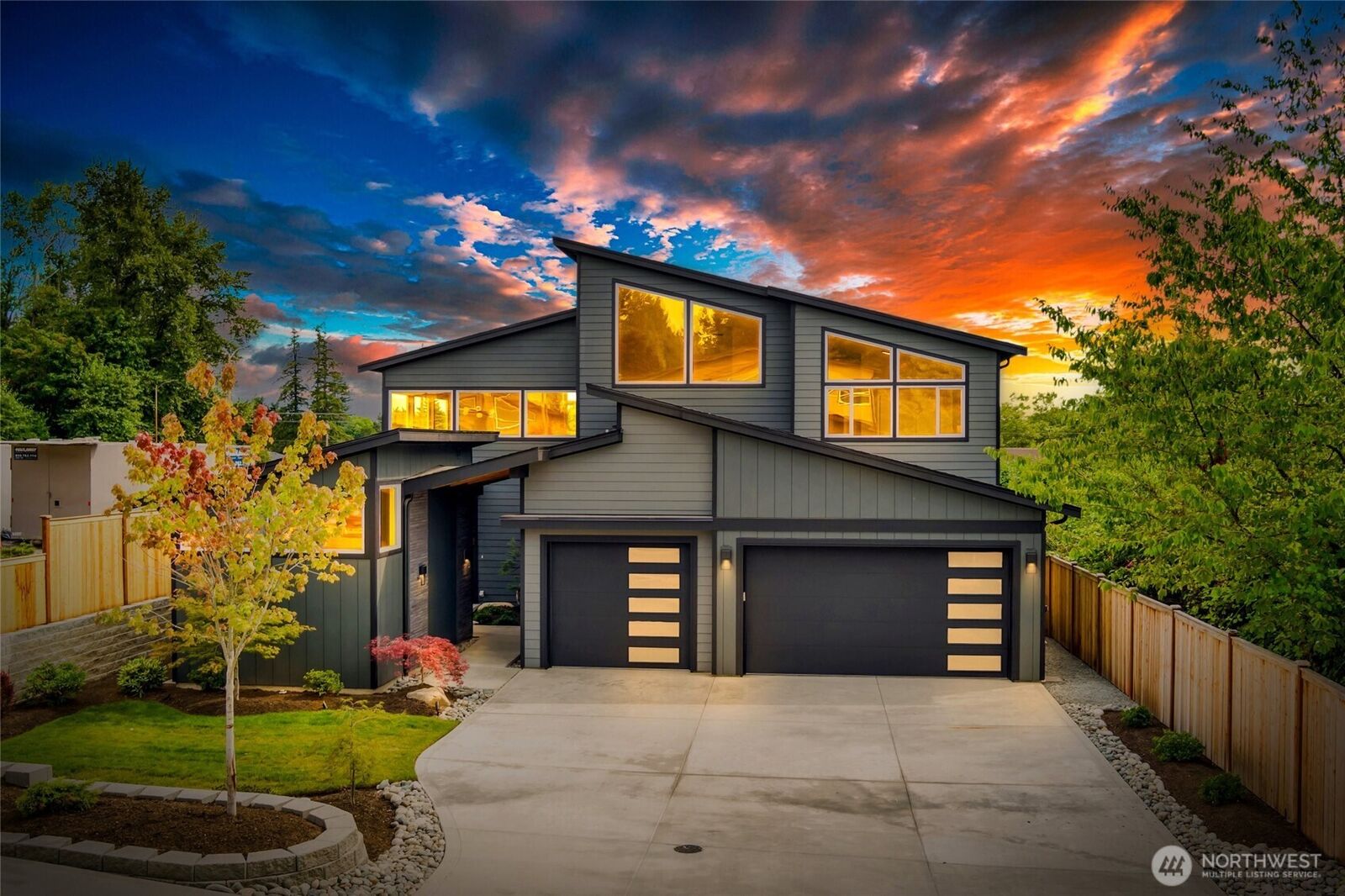 Property Photo:  10019 NE 196th Place  WA 98011 
