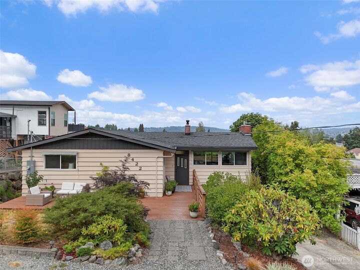 8422 S 122nd Street  Seattle WA 98178 photo